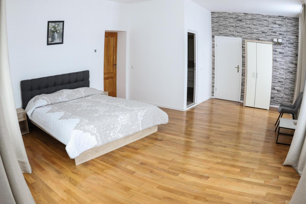 Floasiu Residence Guesthouse Sibiu Exterior photo