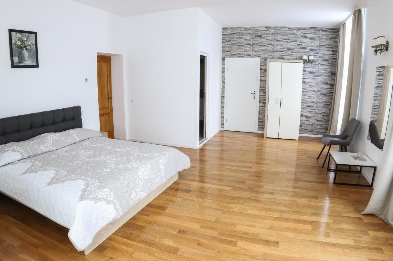 Floasiu Residence Guesthouse Sibiu Exterior photo